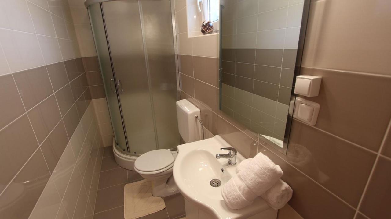 Apartments Jela Sveti Vid-Miholjice Εξωτερικό φωτογραφία