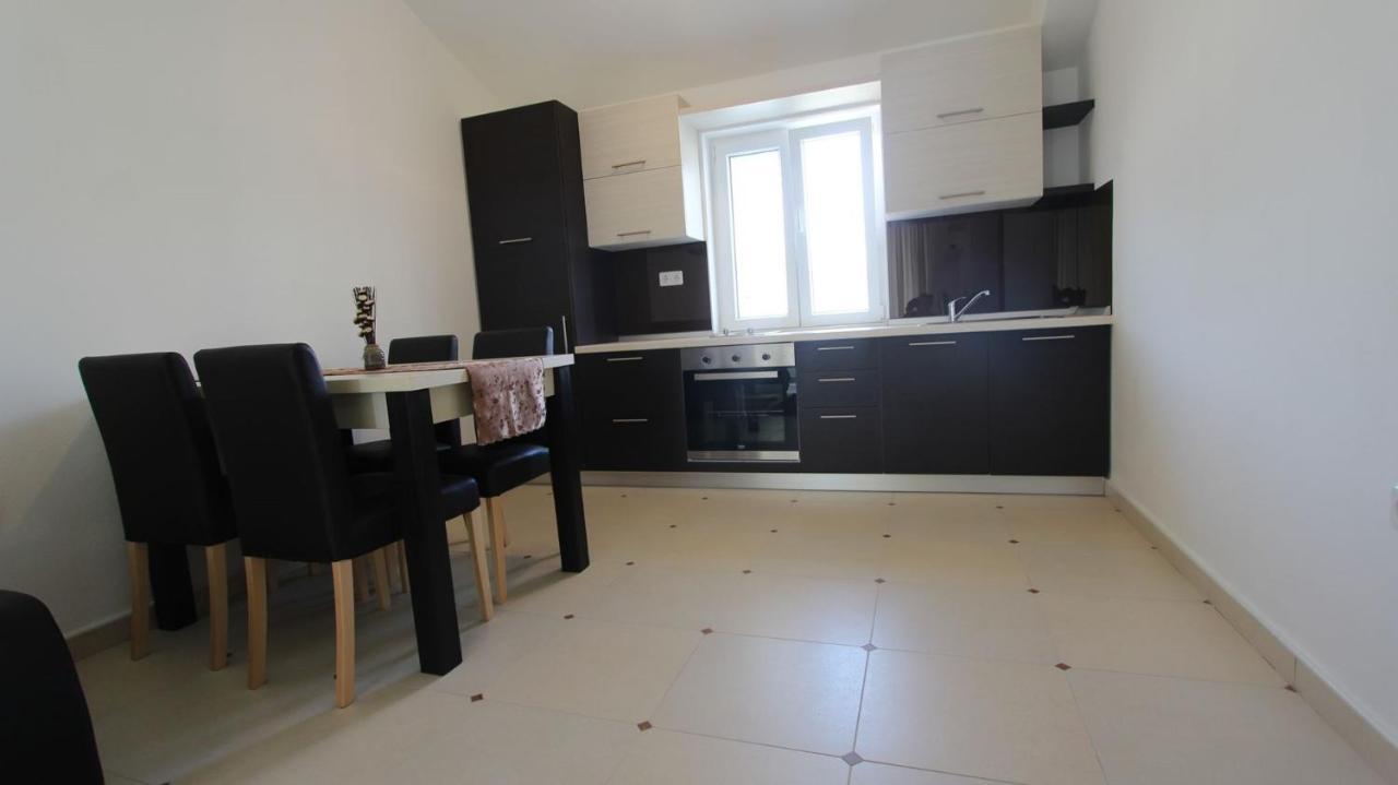 Apartments Jela Sveti Vid-Miholjice Εξωτερικό φωτογραφία