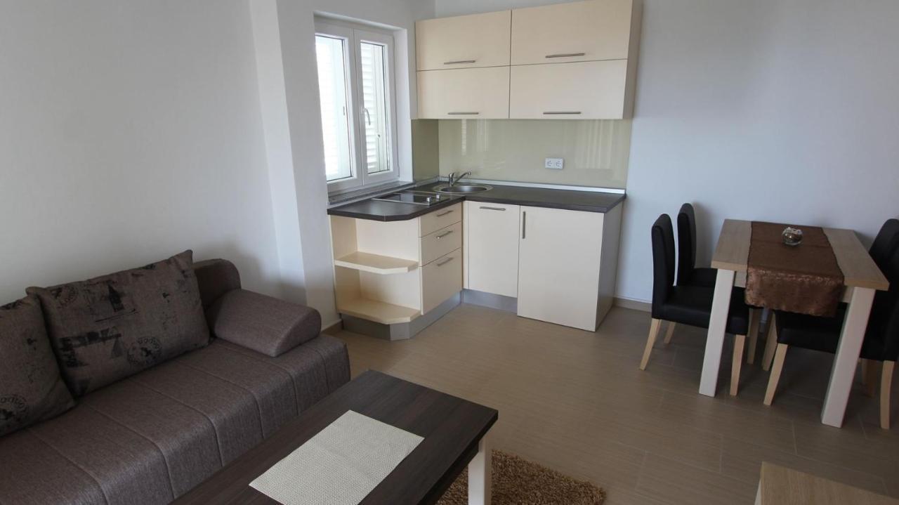 Apartments Jela Sveti Vid-Miholjice Εξωτερικό φωτογραφία