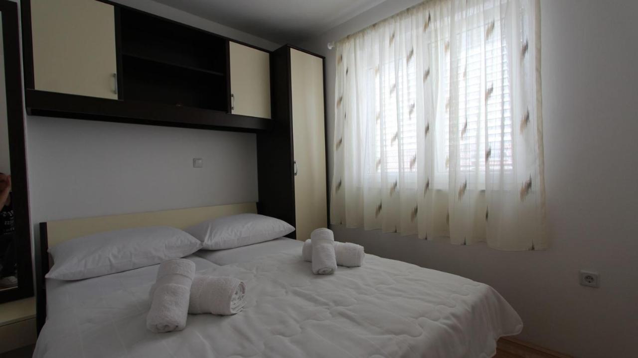 Apartments Jela Sveti Vid-Miholjice Εξωτερικό φωτογραφία