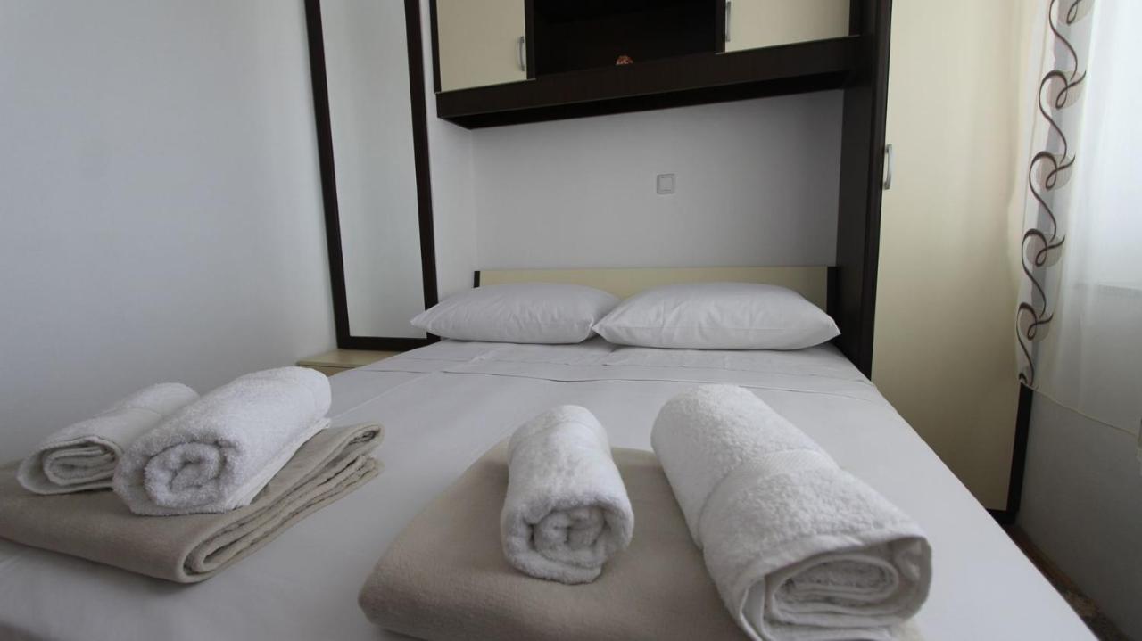 Apartments Jela Sveti Vid-Miholjice Εξωτερικό φωτογραφία