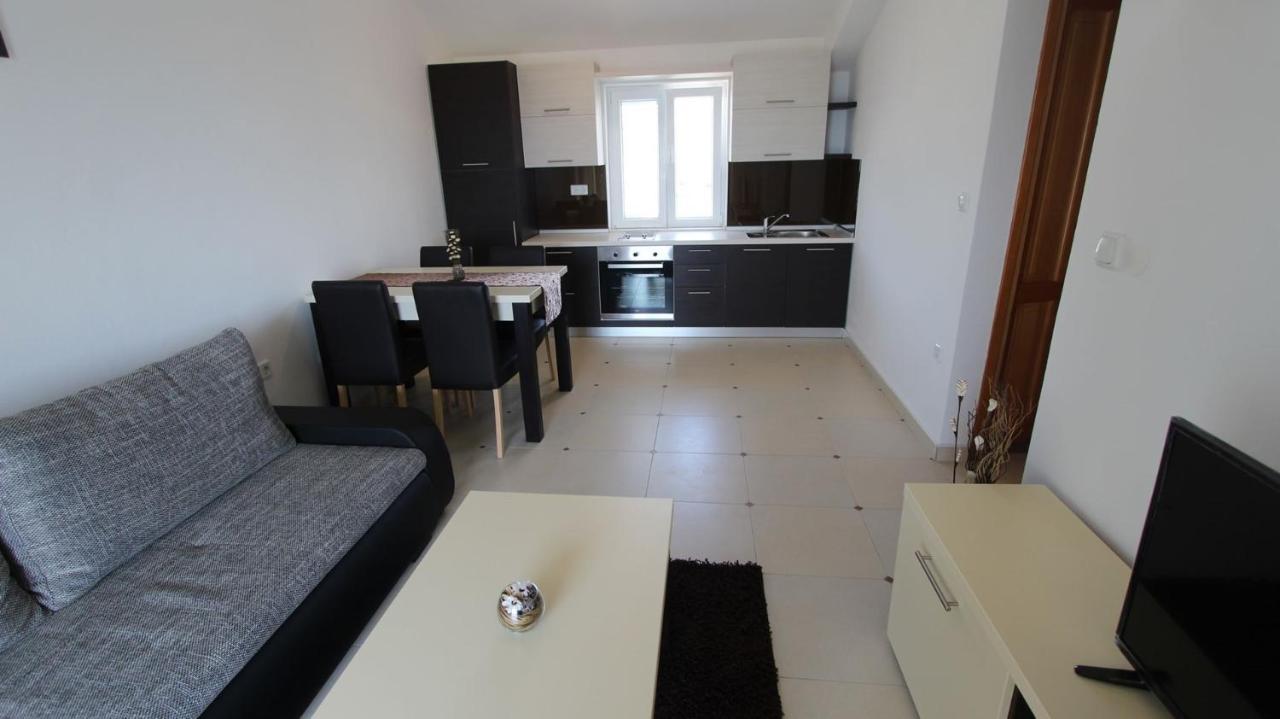 Apartments Jela Sveti Vid-Miholjice Εξωτερικό φωτογραφία