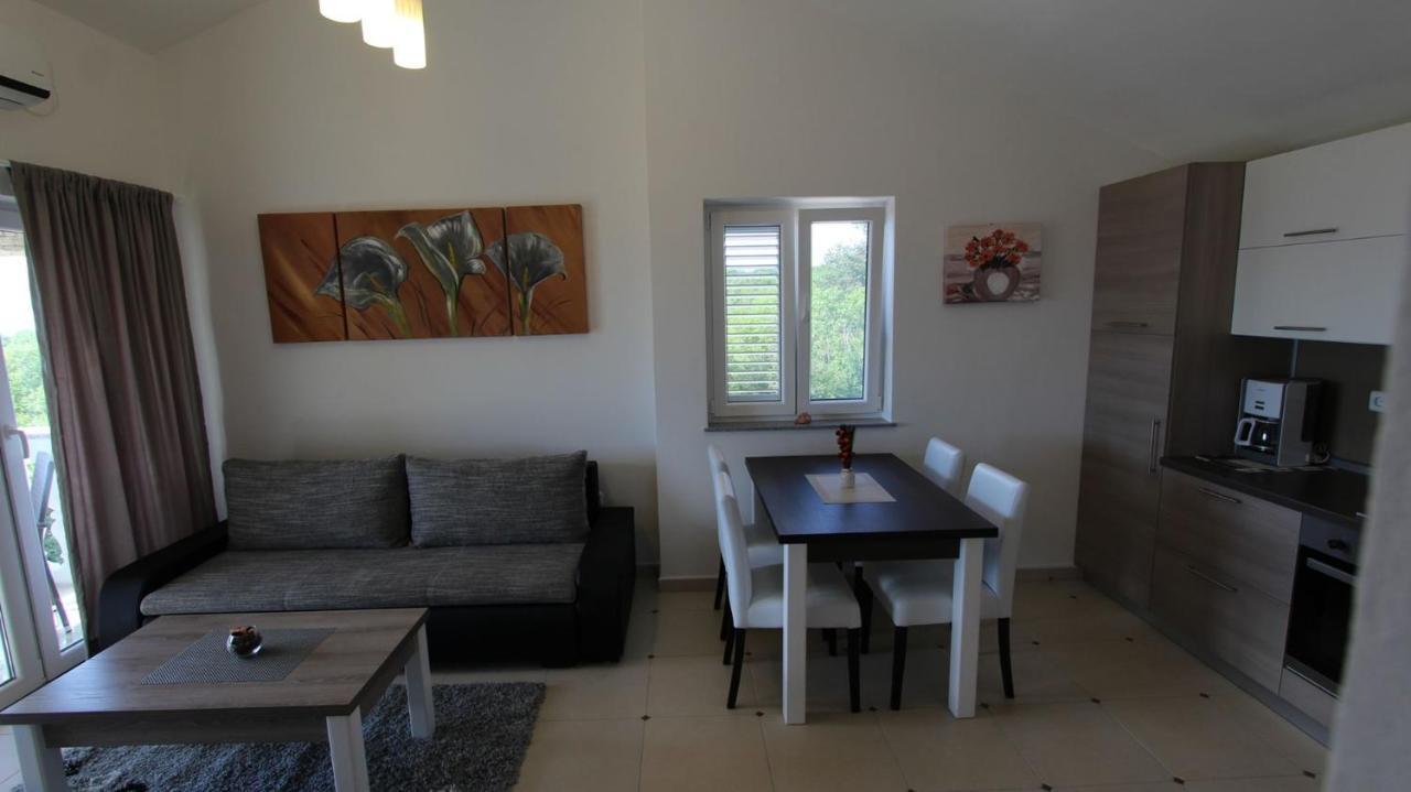 Apartments Jela Sveti Vid-Miholjice Εξωτερικό φωτογραφία